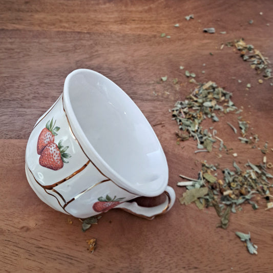 ספל תה תותים וזהב - דגם 1