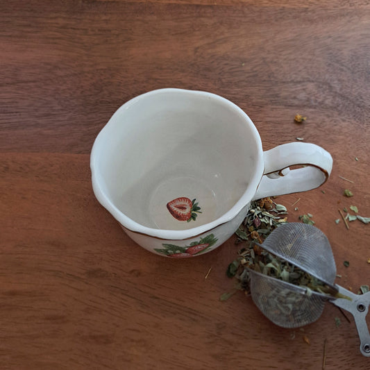 ספל תה תותים וזהב - דגם 5