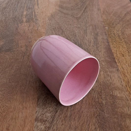 כוס בגוון ורוד שמח