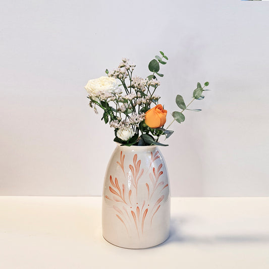 ואזה גדולה עם איורים בגווני כתום - דגם 3